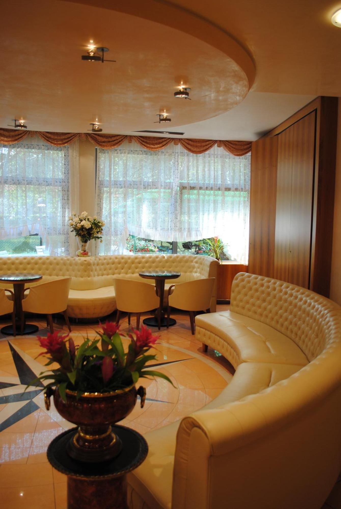 Hotel Franz Бібіоне Екстер'єр фото