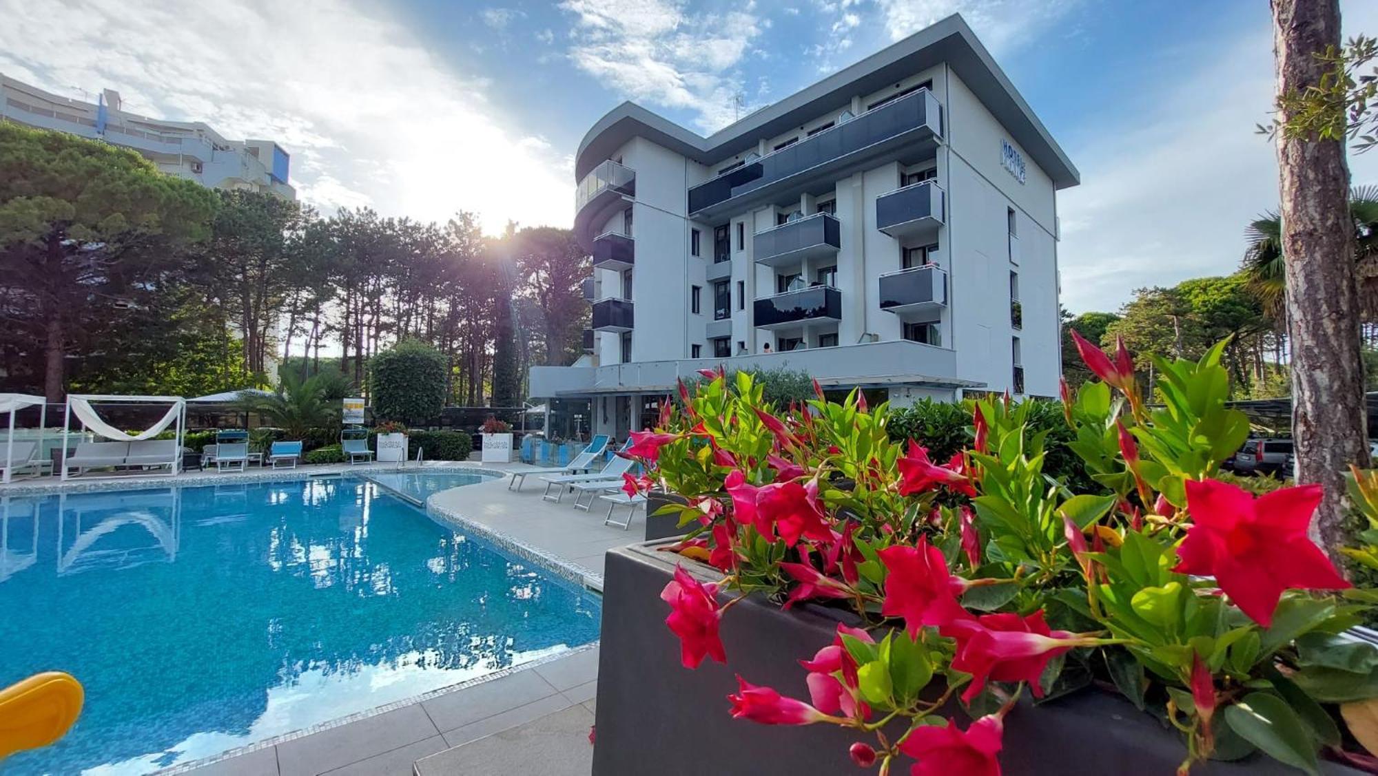 Hotel Franz Бібіоне Екстер'єр фото