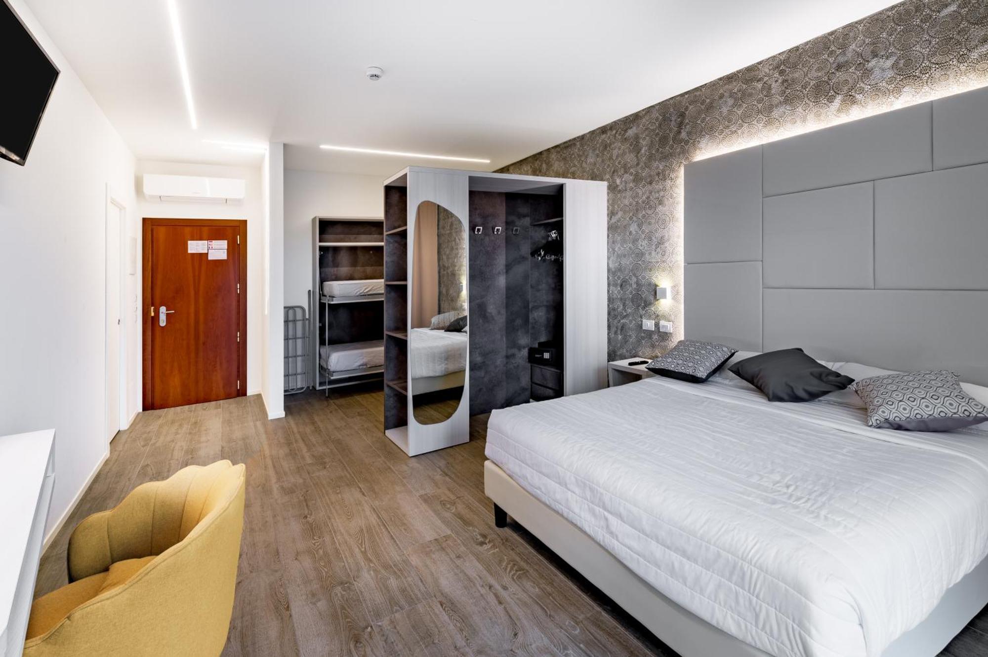 Hotel Franz Бібіоне Екстер'єр фото