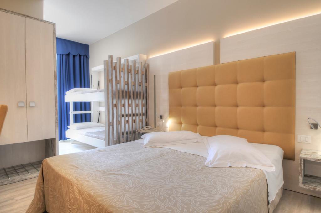 Hotel Franz Бібіоне Екстер'єр фото